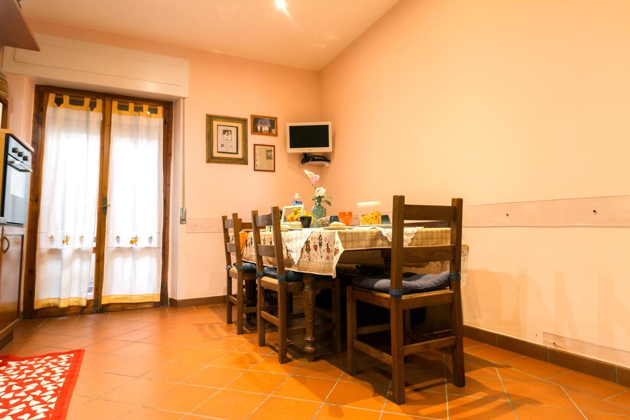 La Bella Casa Del Cuoco Hotel Campi Bisenzio Buitenkant foto