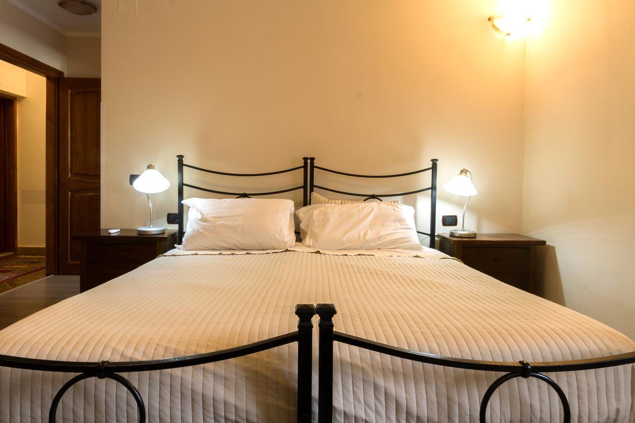 La Bella Casa Del Cuoco Hotel Campi Bisenzio Buitenkant foto